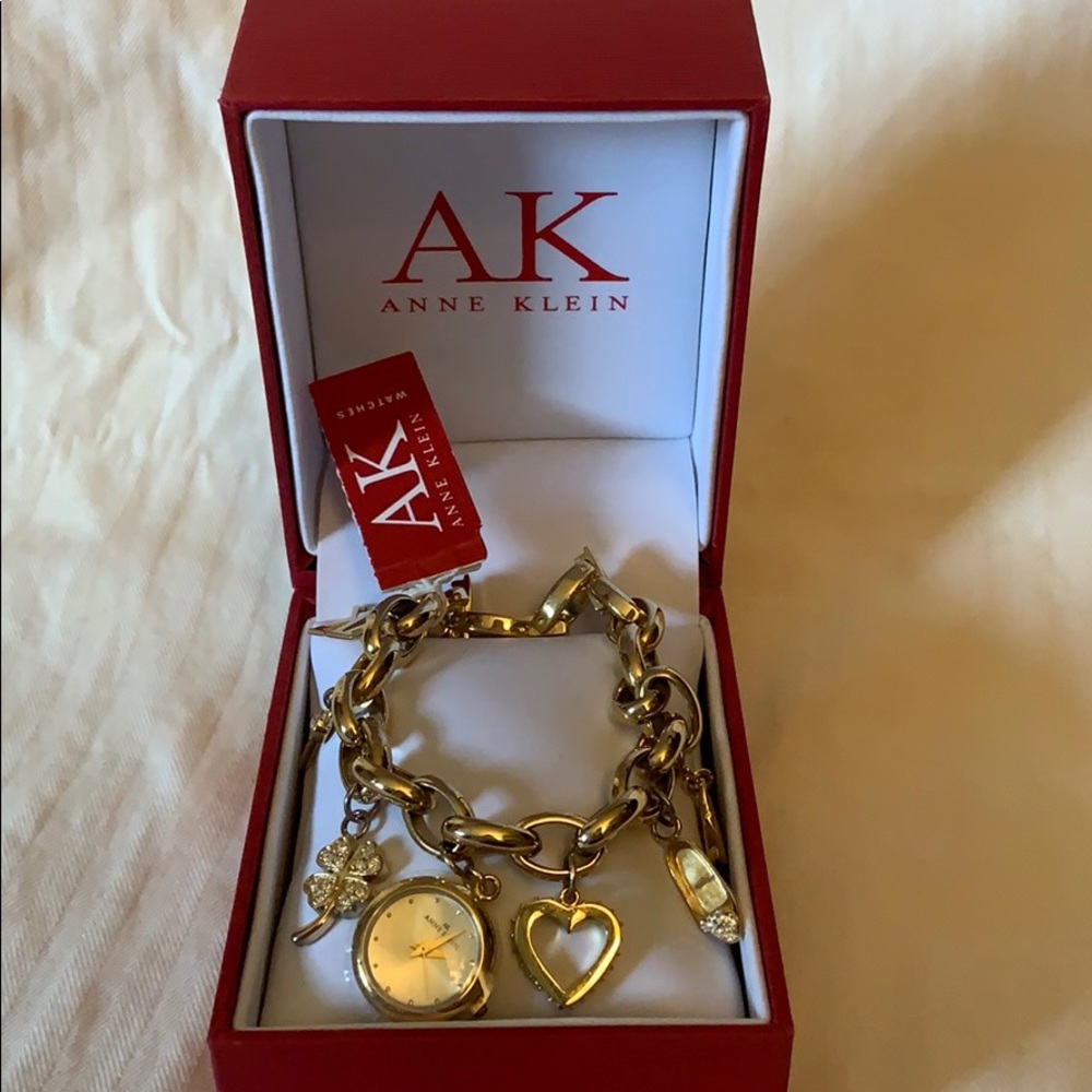 Brand new with tag!  Anne Klein charm bracelet